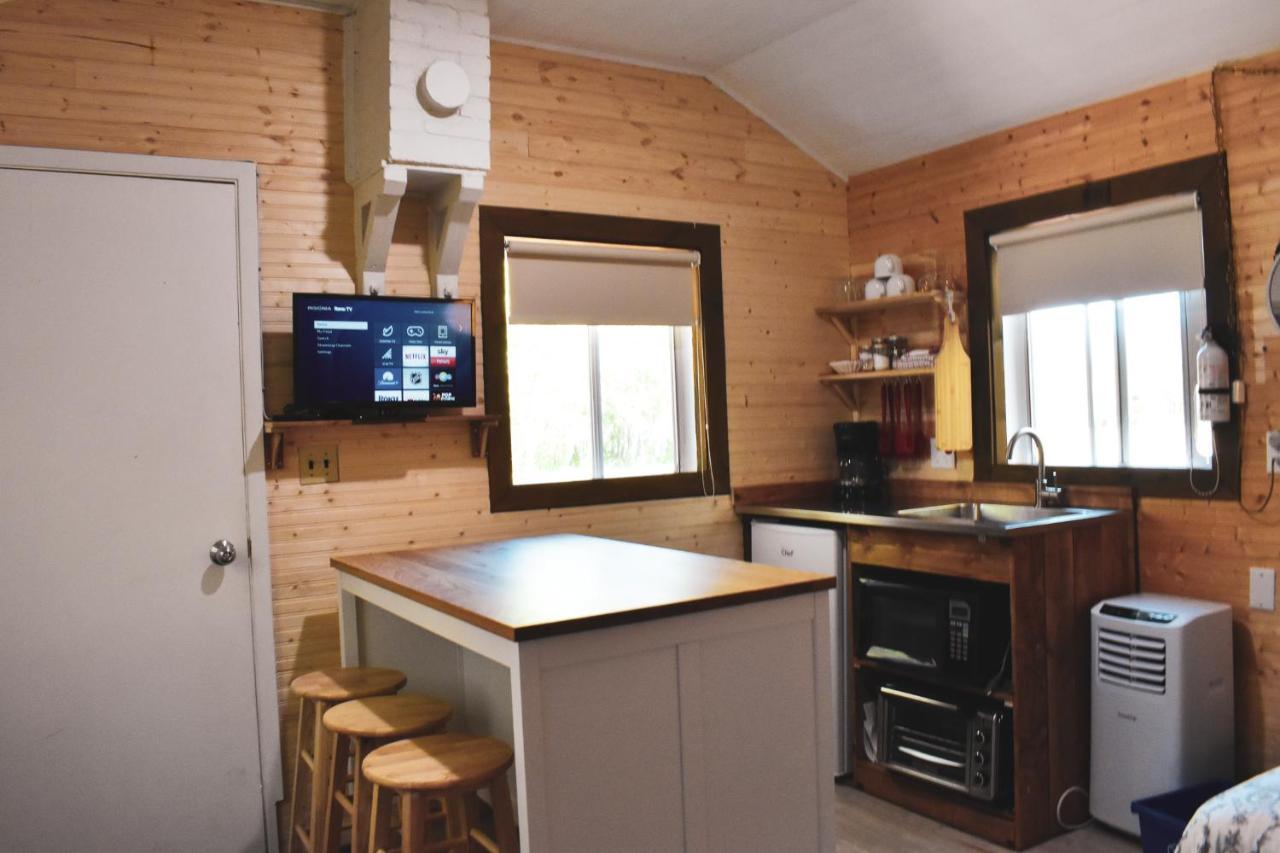 קרקט Complexe D'Hebergement La Maison Touristique Dugas מראה חיצוני תמונה